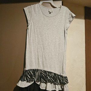 D-Signed Tunic - Grey and Print Ruffle - Girls Size Large